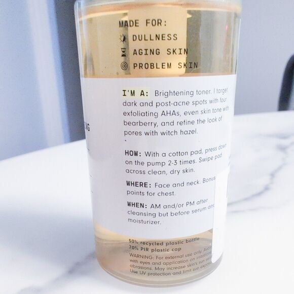 New VERSED Weekend Glow Daily Brightening Toner Four-Acid Complex AHA Vitamin C - Picture 2 of 5